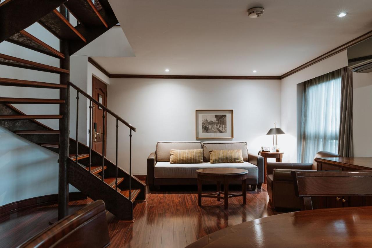 Hotel Park10 Medellin Bagian luar foto